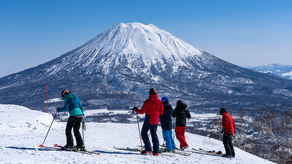 Skiing in Niseko