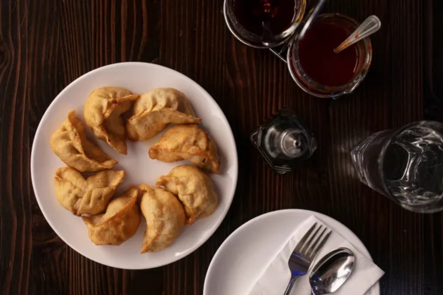 Momos